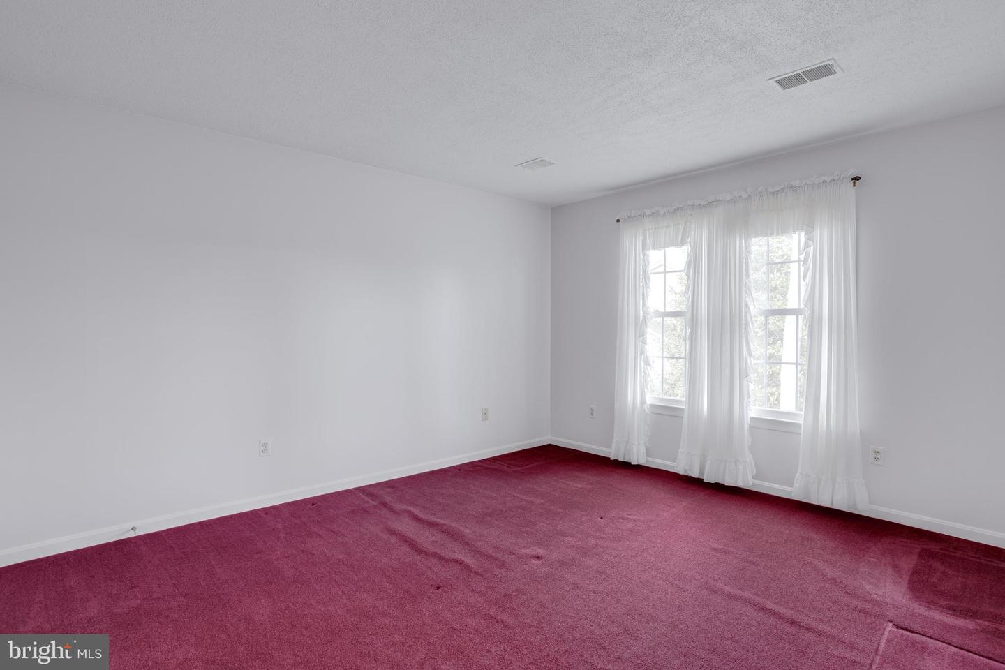 9800 CERALENE DR, FAIRFAX, Virginia 22032, 4 Bedrooms Bedrooms, ,4 BathroomsBathrooms,Residential,For sale,9800 CERALENE DR,VAFX2284376 MLS # VAFX2284376