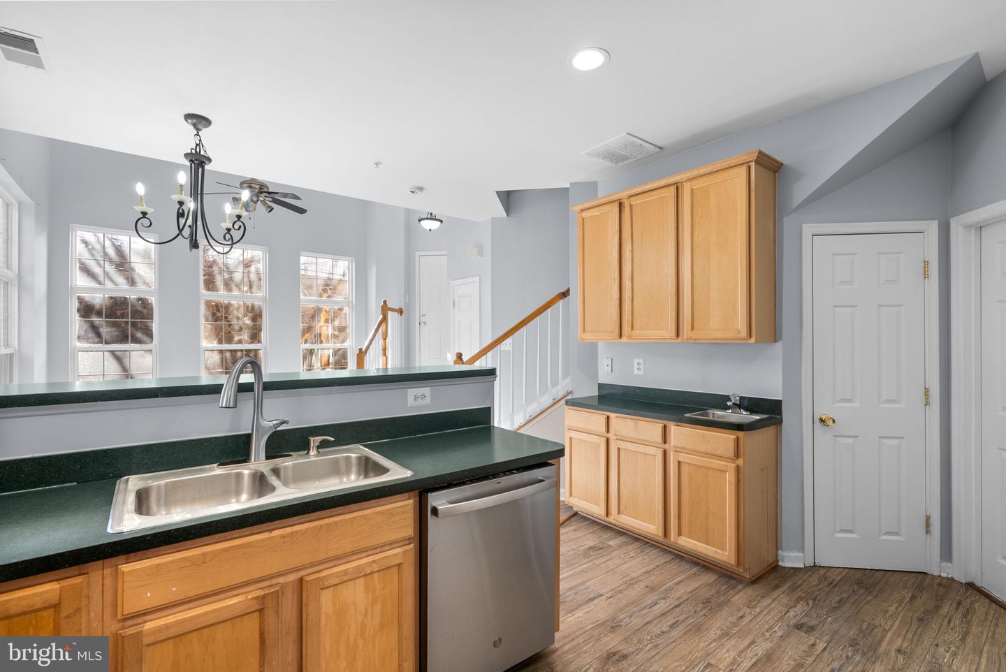 9500 WALKER WAY #21, MANASSAS PARK, Virginia 20111, 2 Bedrooms Bedrooms, ,2 BathroomsBathrooms,Residential,For sale,9500 WALKER WAY #21,VAMP2003586 MLS # VAMP2003586