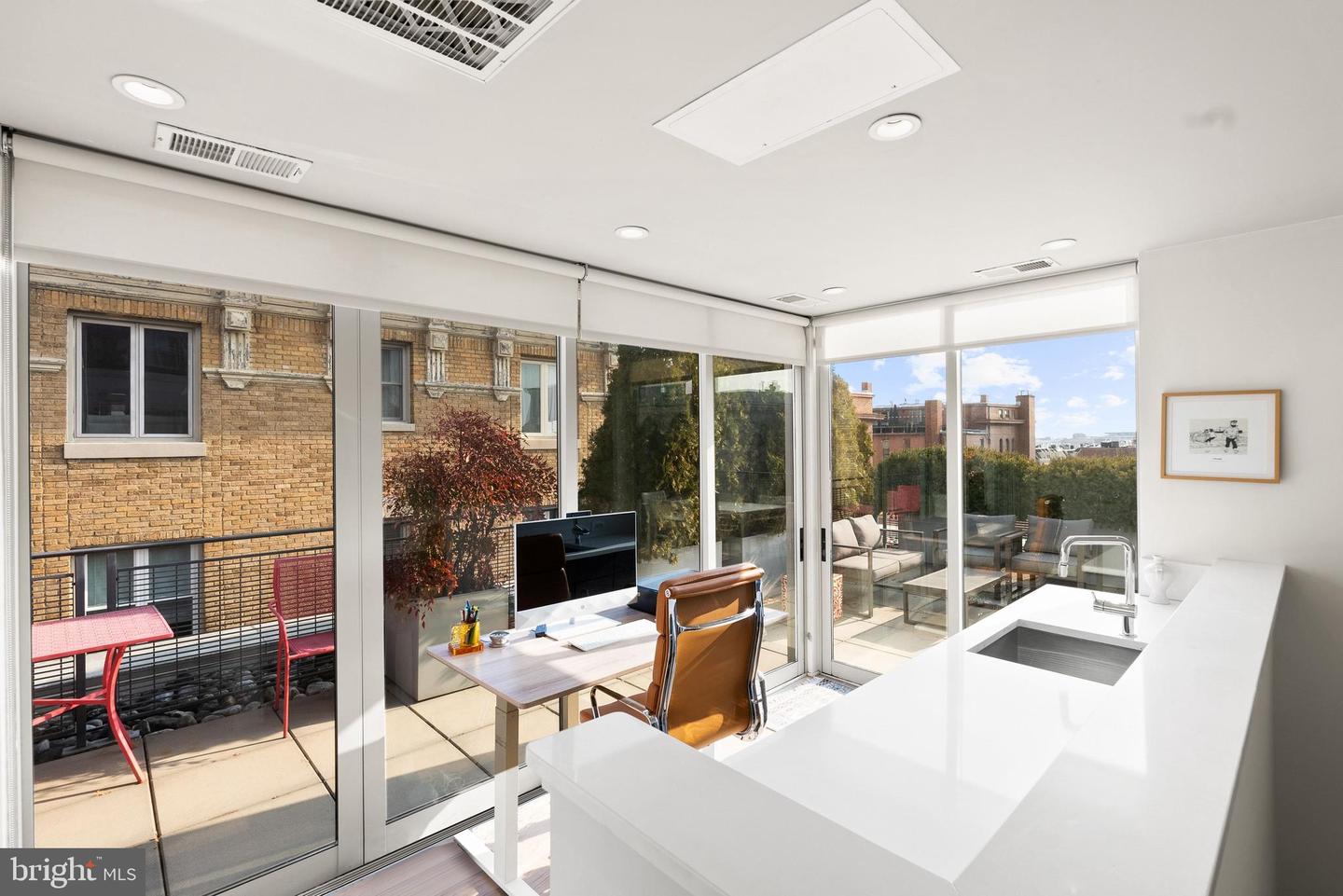 2225 CALIFORNIA ST NW #PH1, WASHINGTON, District Of Columbia 20008, 2 Bedrooms Bedrooms, ,3 BathroomsBathrooms,Residential,For sale,2225 CALIFORNIA ST NW #PH1,DCDC2240390 MLS # DCDC2240390