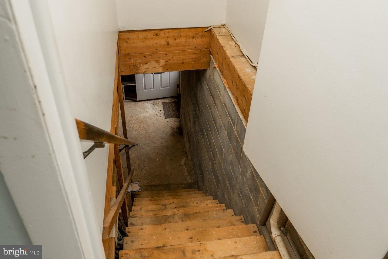 1204 BATTLECREEK RD, STANLEY, Virginia 22851, 3 Bedrooms Bedrooms, 7 Rooms Rooms,1 BathroomBathrooms,Residential,For sale,1204 BATTLECREEK RD,VAPA2005852 MLS # VAPA2005852