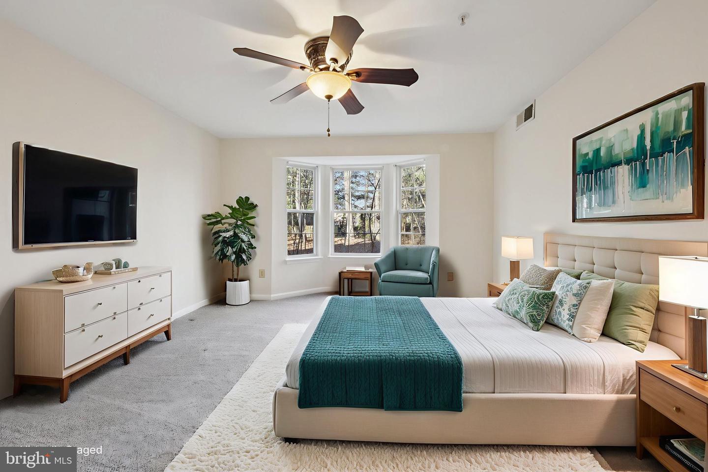 4124 MONUMENT #203, FAIRFAX, Virginia 22033, 2 Bedrooms Bedrooms, ,2 BathroomsBathrooms,Residential,For sale,4124 MONUMENT #203,VAFX2284884 MLS # VAFX2284884