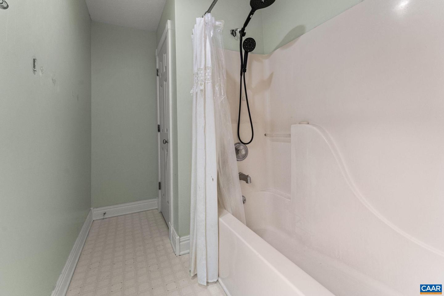 11 PLEASANT VIEW TER, PALMYRA, Virginia 22963, 3 Bedrooms Bedrooms, ,2 BathroomsBathrooms,Residential,For sale,11 PLEASANT VIEW TER,672303 MLS # 672303