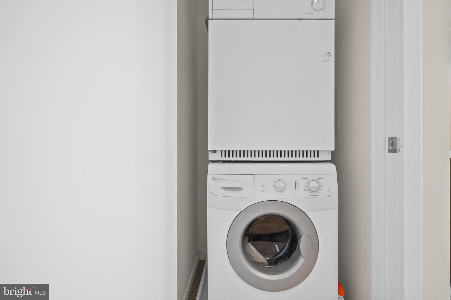 1939 12TH ST NW #203, WASHINGTON, District Of Columbia 20009, 1 Bedroom Bedrooms, ,1 BathroomBathrooms,Residential,For sale,1939 12TH ST NW #203,DCDC2240552 MLS # DCDC2240552