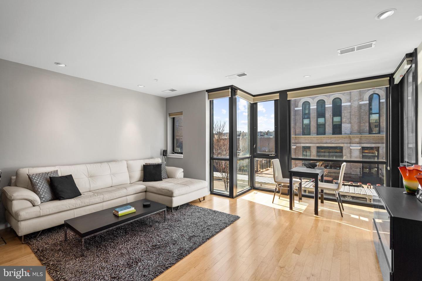 1939 12TH ST NW #203, WASHINGTON, District Of Columbia 20009, 1 Bedroom Bedrooms, ,1 BathroomBathrooms,Residential,For sale,1939 12TH ST NW #203,DCDC2240552 MLS # DCDC2240552