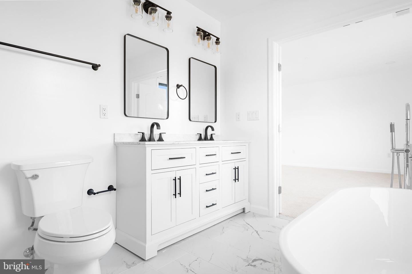 3108 ADAMS ST NE, WASHINGTON, District Of Columbia 20018, 6 Bedrooms Bedrooms, ,5 BathroomsBathrooms,Residential,For sale,3108 ADAMS ST NE,DCDC2240594 MLS # DCDC2240594