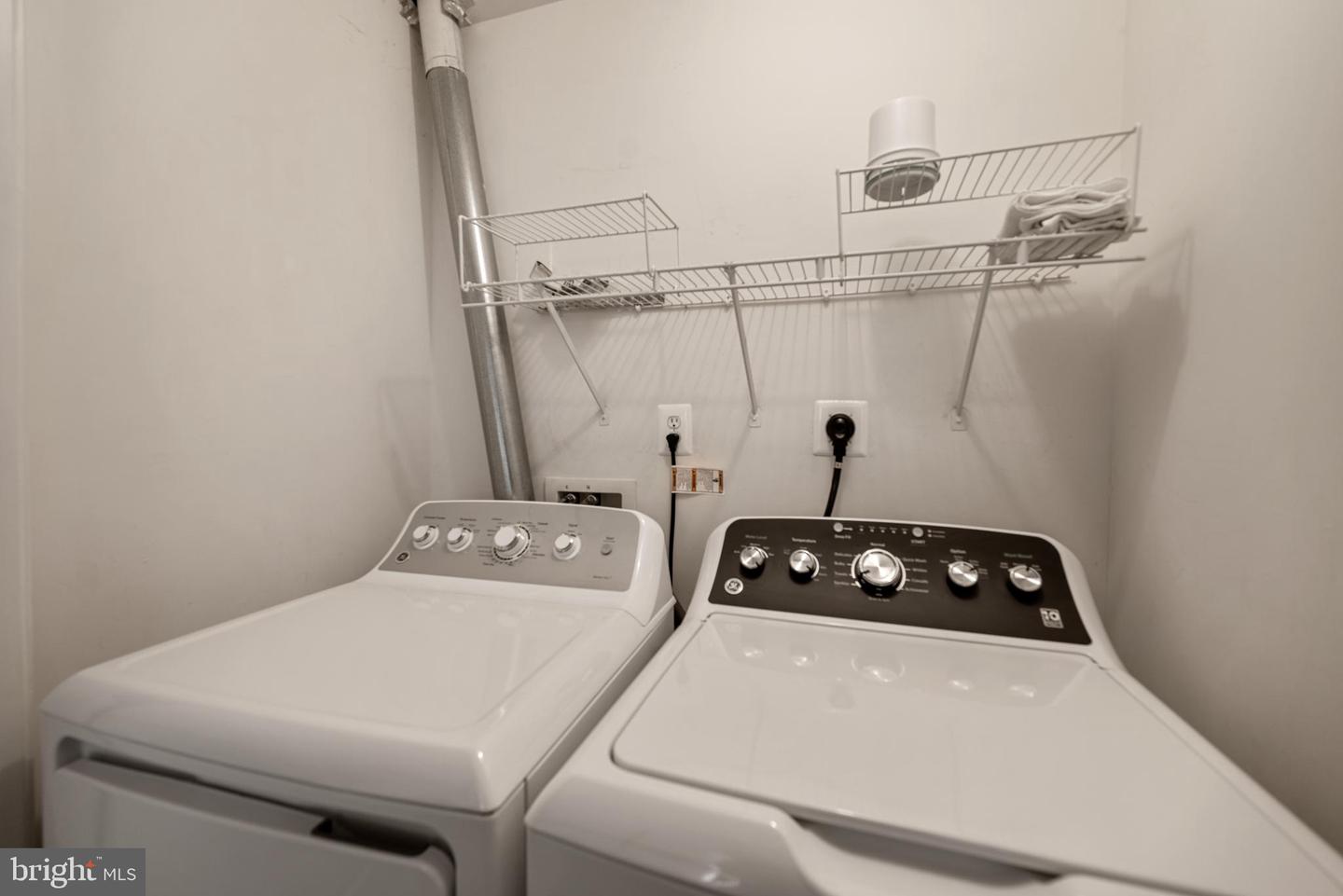 13393 DOGUES TER, WOODBRIDGE, Virginia 22191, 3 Bedrooms Bedrooms, ,2 BathroomsBathrooms,Residential,For sale,13393 DOGUES TER,VAPW2110262 MLS # VAPW2110262