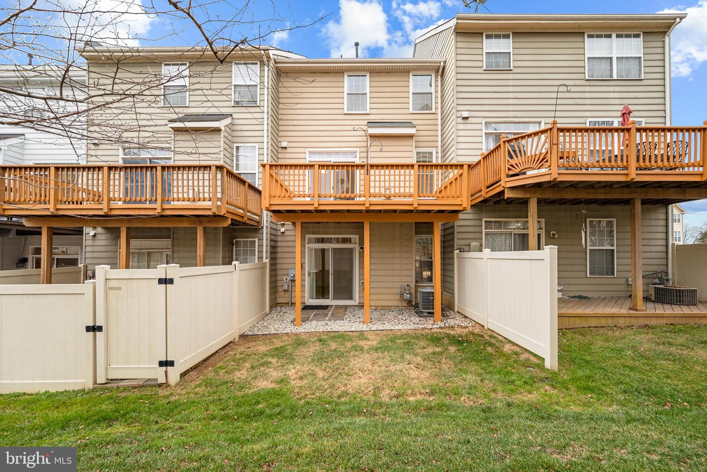 13393 DOGUES TER, WOODBRIDGE, Virginia 22191, 3 Bedrooms Bedrooms, ,2 BathroomsBathrooms,Residential,For sale,13393 DOGUES TER,VAPW2110262 MLS # VAPW2110262