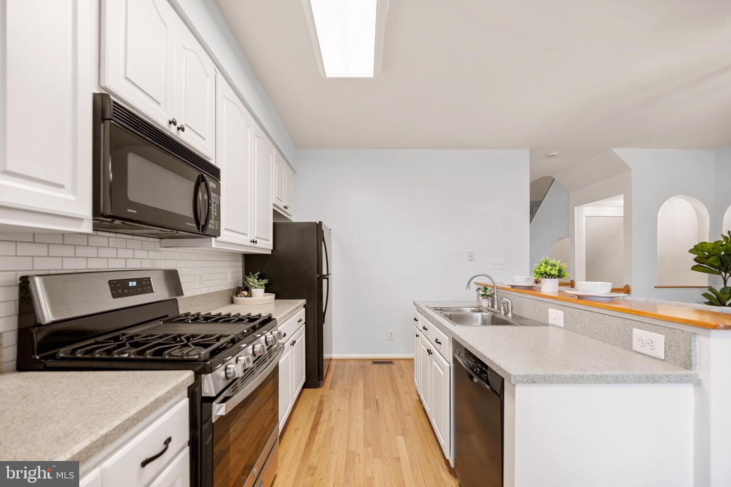 13393 DOGUES TER, WOODBRIDGE, Virginia 22191, 3 Bedrooms Bedrooms, ,2 BathroomsBathrooms,Residential,For sale,13393 DOGUES TER,VAPW2110262 MLS # VAPW2110262