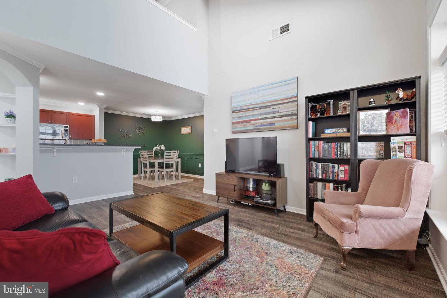 501 SUNSET VIEW TER SE #407, LEESBURG, Virginia 20175, 1 Bedroom Bedrooms, ,1 BathroomBathrooms,Residential,For sale,501 SUNSET VIEW TER SE #407,VALO2113740 MLS # VALO2113740