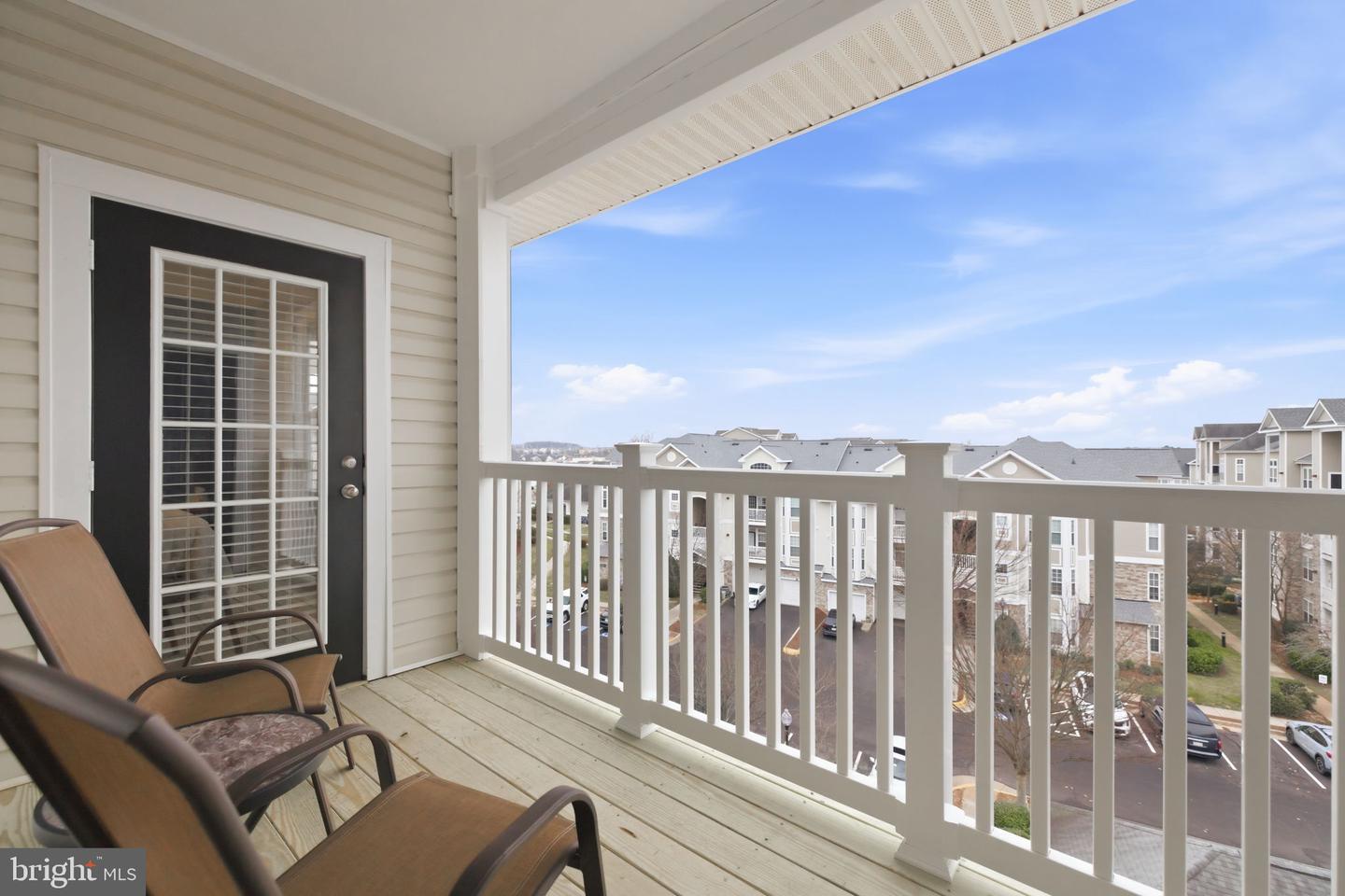 501 SUNSET VIEW TER SE #407, LEESBURG, Virginia 20175, 1 Bedroom Bedrooms, ,1 BathroomBathrooms,Residential,For sale,501 SUNSET VIEW TER SE #407,VALO2113740 MLS # VALO2113740