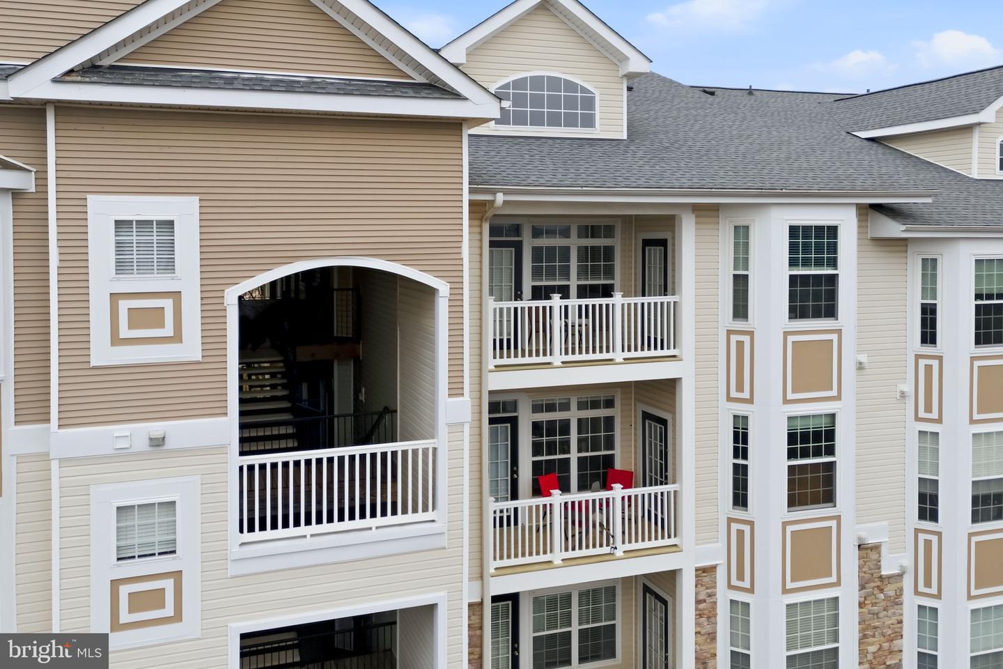 501 SUNSET VIEW TER SE #407, LEESBURG, Virginia 20175, 1 Bedroom Bedrooms, ,1 BathroomBathrooms,Residential,For sale,501 SUNSET VIEW TER SE #407,VALO2113740 MLS # VALO2113740