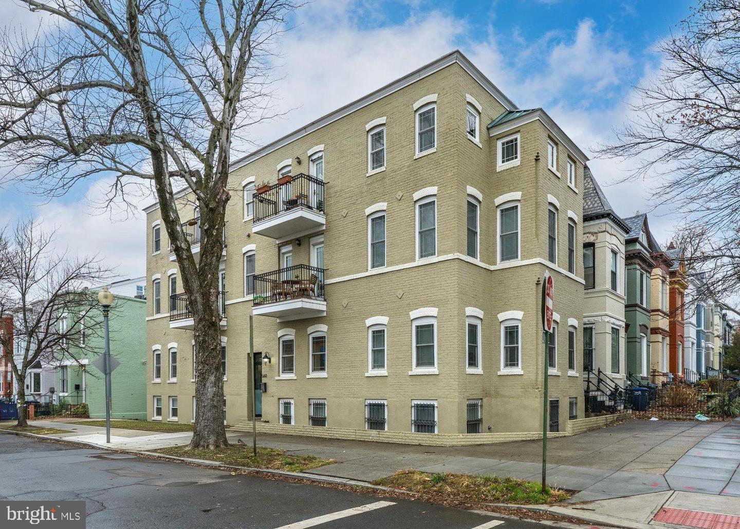 660 MORTON PL NE #5, WASHINGTON, District Of Columbia 20002, 2 Bedrooms Bedrooms, 4 Rooms Rooms,1 BathroomBathrooms,Residential,For sale,660 MORTON PL NE #5,DCDC2240876 MLS # DCDC2240876