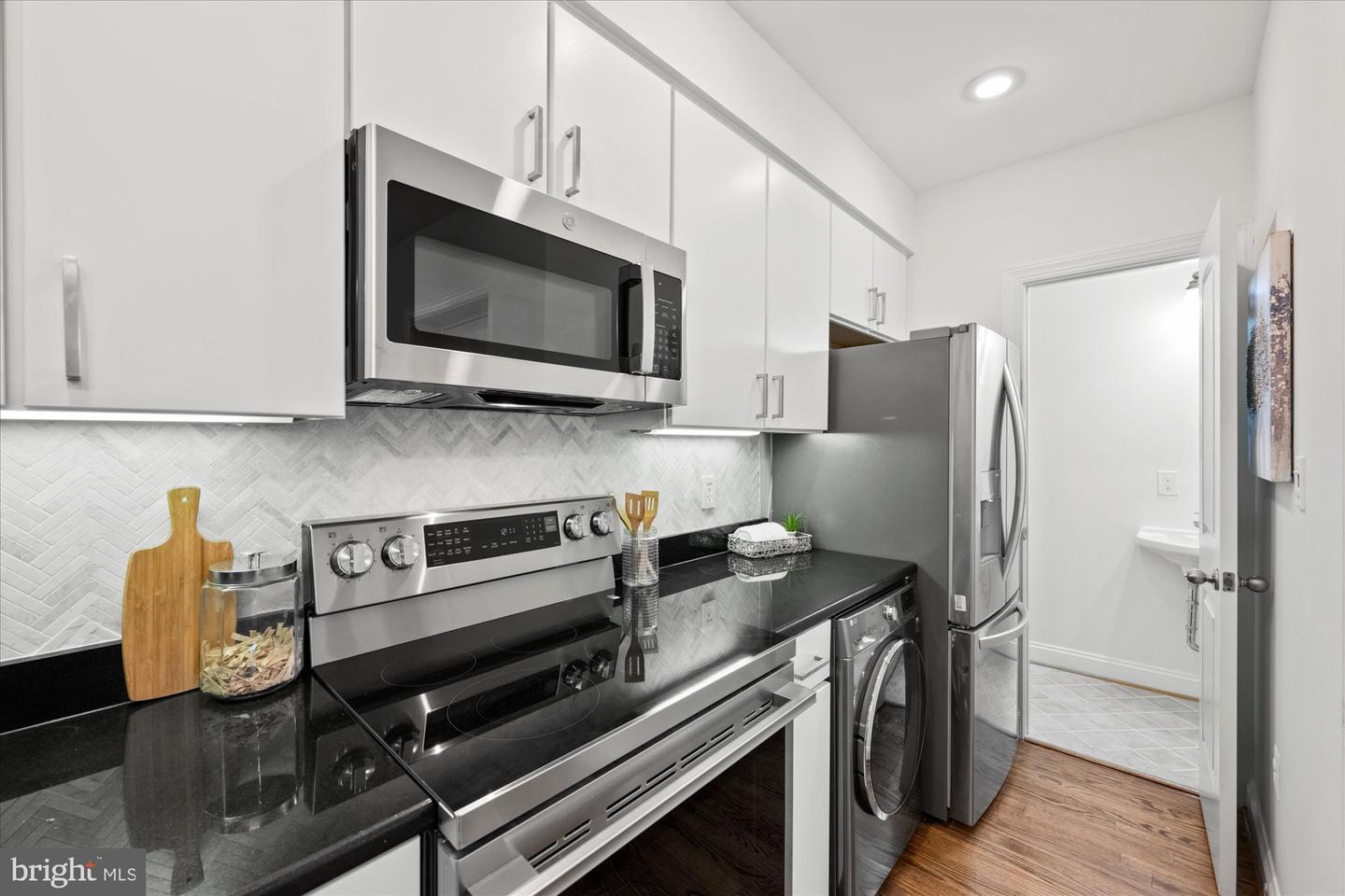 660 MORTON PL NE #5, WASHINGTON, District Of Columbia 20002, 2 Bedrooms Bedrooms, 4 Rooms Rooms,1 BathroomBathrooms,Residential,For sale,660 MORTON PL NE #5,DCDC2240876 MLS # DCDC2240876