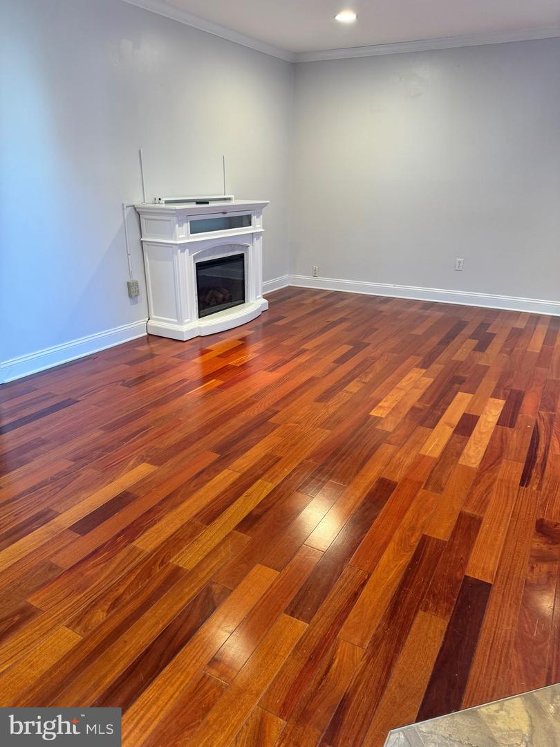 4303 MARKWOOD LN, FAIRFAX, Virginia 22033, 4 Bedrooms Bedrooms, ,2 BathroomsBathrooms,Residential,For sale,4303 MARKWOOD LN,VAFX2285316 MLS # VAFX2285316