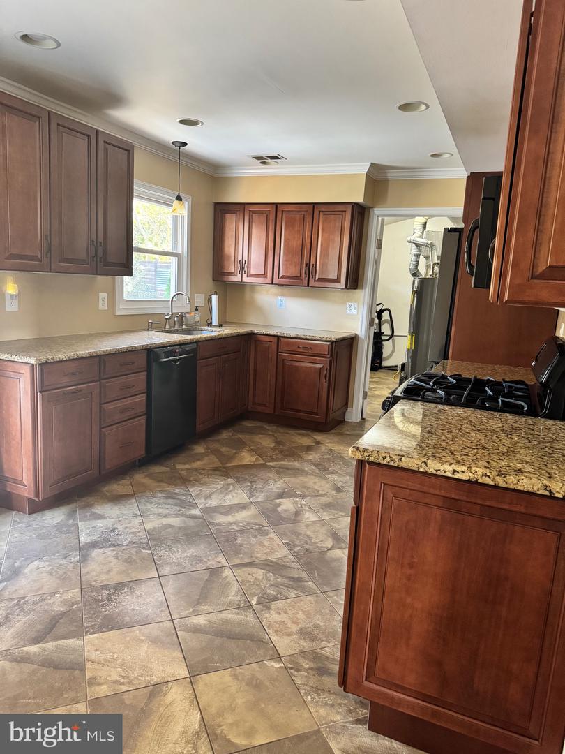 4303 MARKWOOD LN, FAIRFAX, Virginia 22033, 4 Bedrooms Bedrooms, ,2 BathroomsBathrooms,Residential,For sale,4303 MARKWOOD LN,VAFX2285316 MLS # VAFX2285316