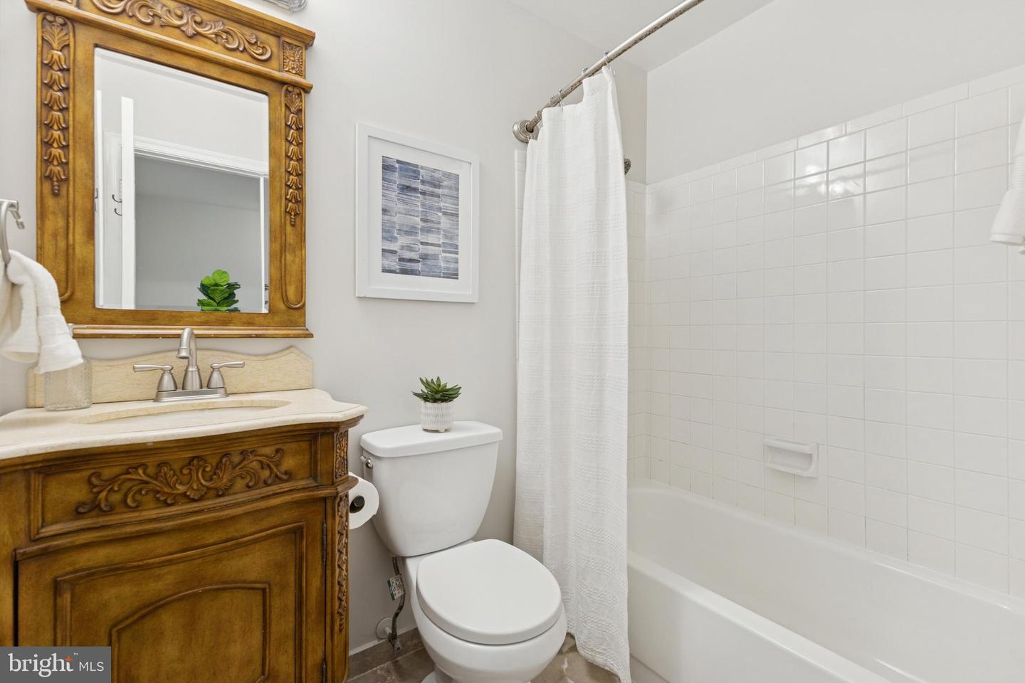 5422 WYCKLOW CT, ALEXANDRIA, Virginia 22304, 3 Bedrooms Bedrooms, ,2 BathroomsBathrooms,Residential,For sale,5422 WYCKLOW CT,VAAX2053060 MLS # VAAX2053060