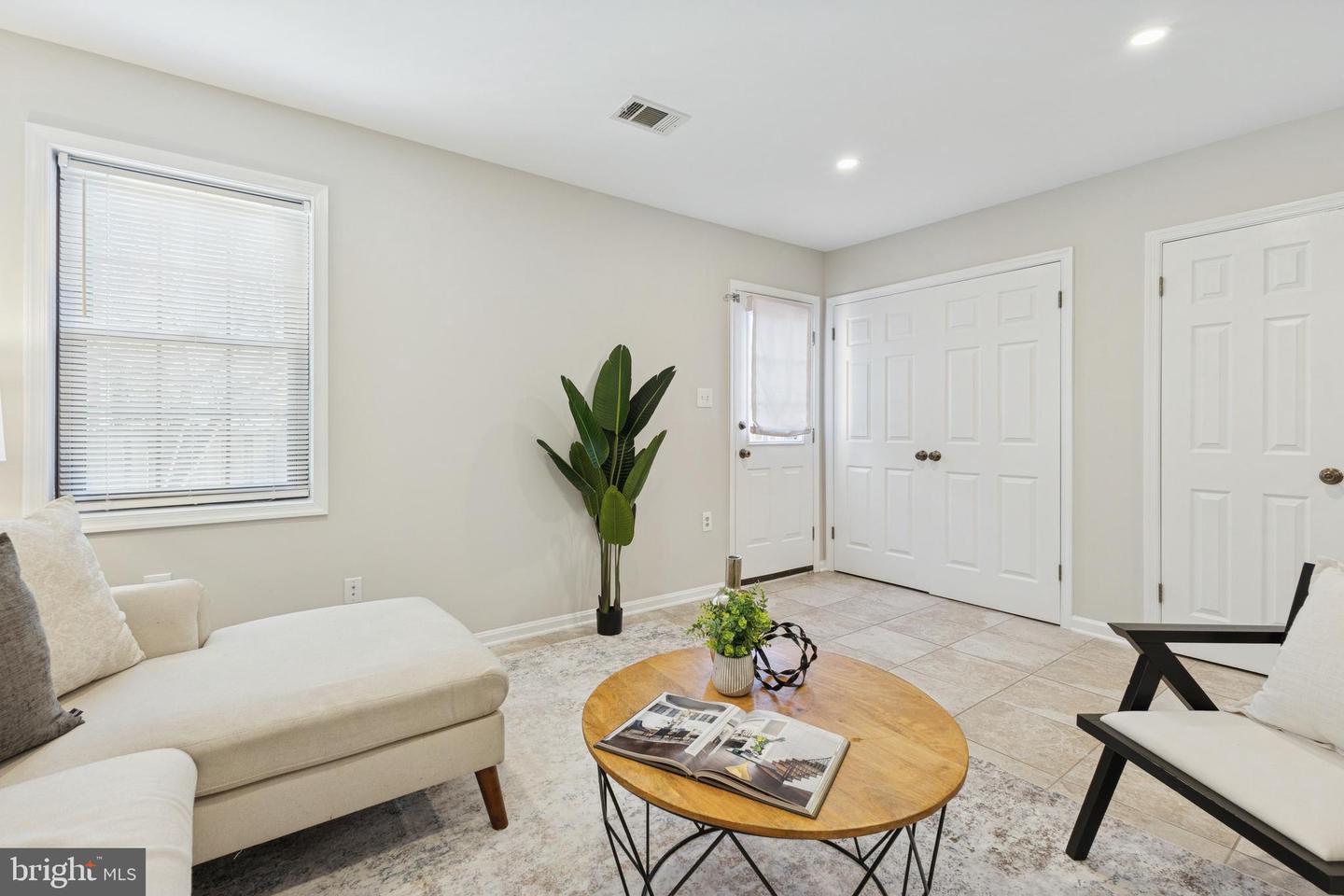 5422 WYCKLOW CT, ALEXANDRIA, Virginia 22304, 3 Bedrooms Bedrooms, ,2 BathroomsBathrooms,Residential,For sale,5422 WYCKLOW CT,VAAX2053060 MLS # VAAX2053060