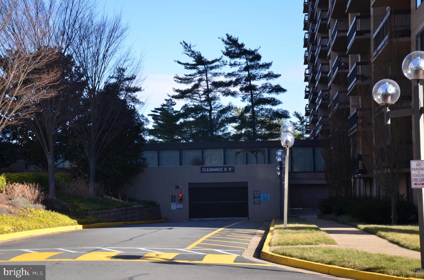 3705 S GEORGE MASON DR #708S, FALLS CHURCH, Virginia 22041, 3 Rooms Rooms,1 BathroomBathrooms,Residential,For sale,3705 S GEORGE MASON DR #708S,VAFX2285388 MLS # VAFX2285388