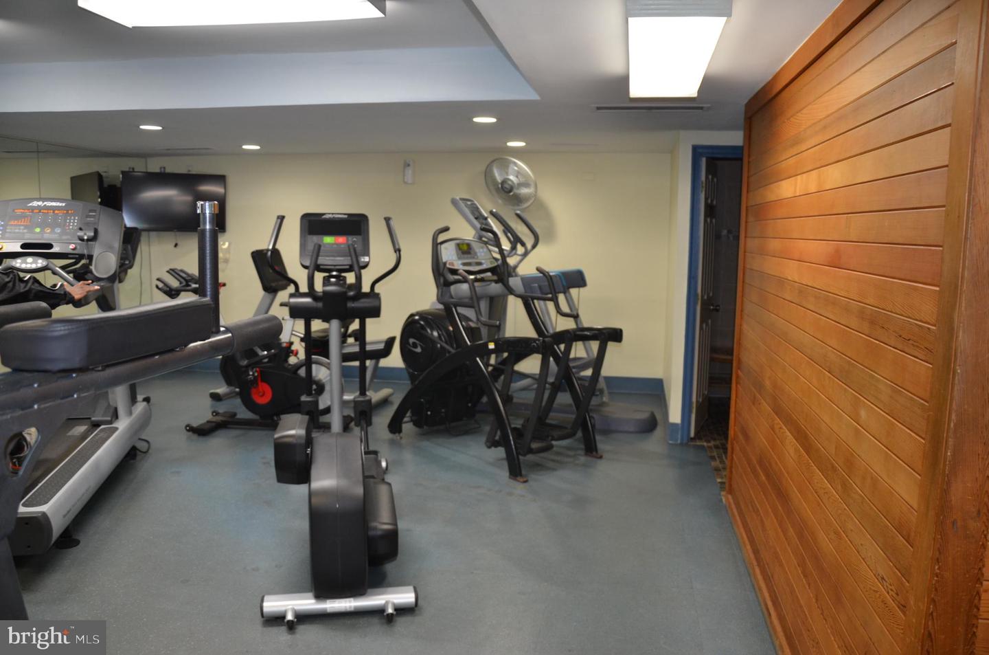 3705 S GEORGE MASON DR #708S, FALLS CHURCH, Virginia 22041, 3 Rooms Rooms,1 BathroomBathrooms,Residential,For sale,3705 S GEORGE MASON DR #708S,VAFX2285388 MLS # VAFX2285388