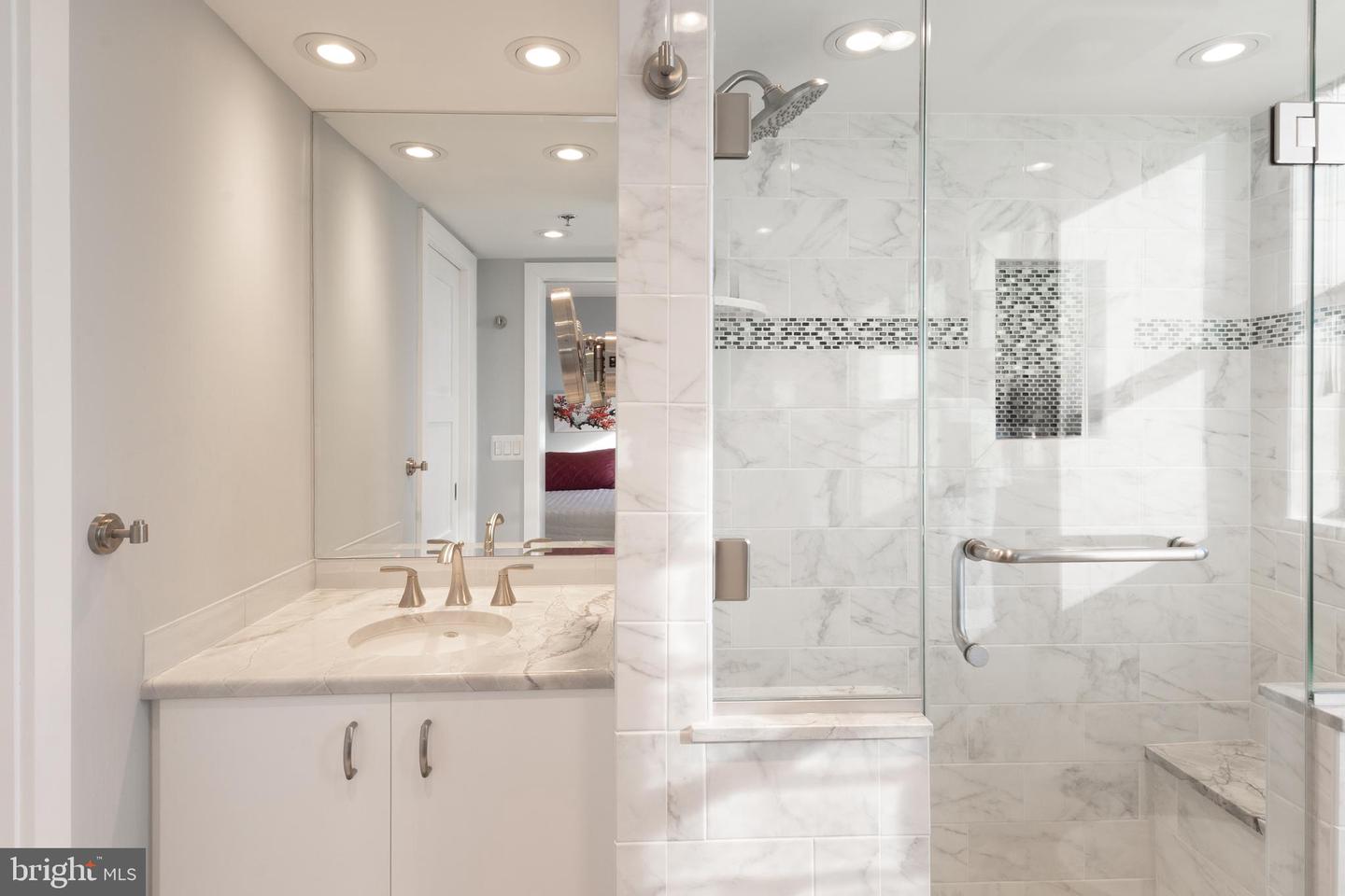 601 PENNSYLVANIA AVE NW #1407, WASHINGTON, District Of Columbia 20004, 1 Bedroom Bedrooms, ,1 BathroomBathrooms,Residential,For sale,601 PENNSYLVANIA AVE NW #1407,DCDC2241014 MLS # DCDC2241014