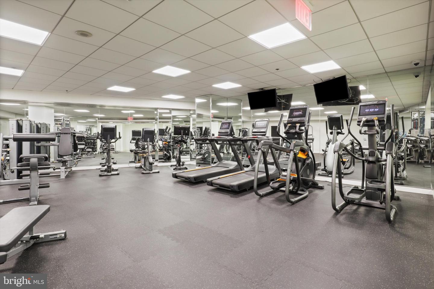 601 PENNSYLVANIA AVE NW #1407, WASHINGTON, District Of Columbia 20004, 1 Bedroom Bedrooms, ,1 BathroomBathrooms,Residential,For sale,601 PENNSYLVANIA AVE NW #1407,DCDC2241014 MLS # DCDC2241014