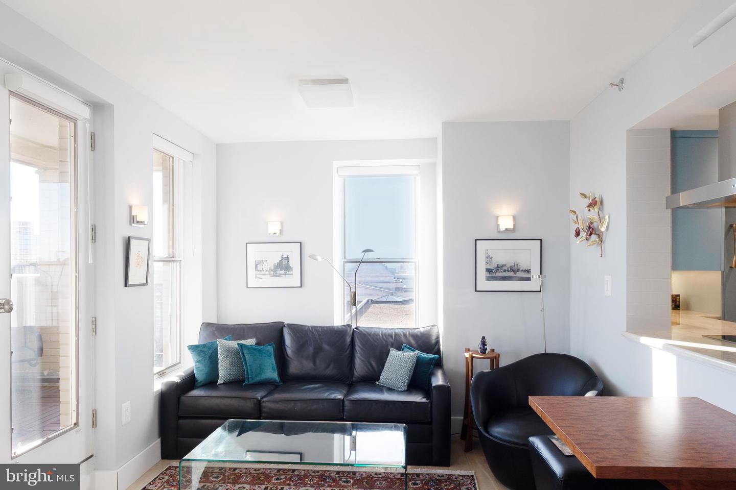 601 PENNSYLVANIA AVE NW #1407, WASHINGTON, District Of Columbia 20004, 1 Bedroom Bedrooms, ,1 BathroomBathrooms,Residential,For sale,601 PENNSYLVANIA AVE NW #1407,DCDC2241014 MLS # DCDC2241014