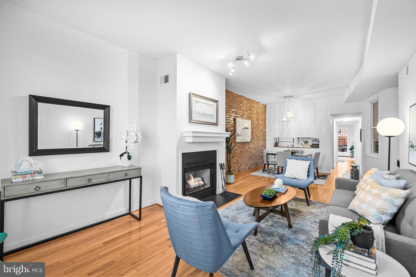 1239 C ST SE #1, WASHINGTON, District Of Columbia 20003, 1 Bedroom Bedrooms, ,1 BathroomBathrooms,Residential,For sale,1239 C ST SE #1,DCDC2241112 MLS # DCDC2241112