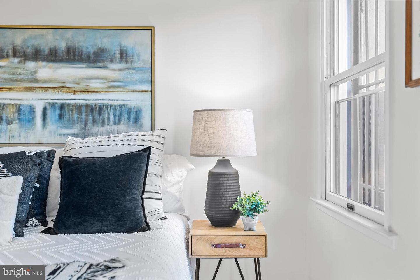 1239 C ST SE #1, WASHINGTON, District Of Columbia 20003, 1 Bedroom Bedrooms, ,1 BathroomBathrooms,Residential,For sale,1239 C ST SE #1,DCDC2241112 MLS # DCDC2241112