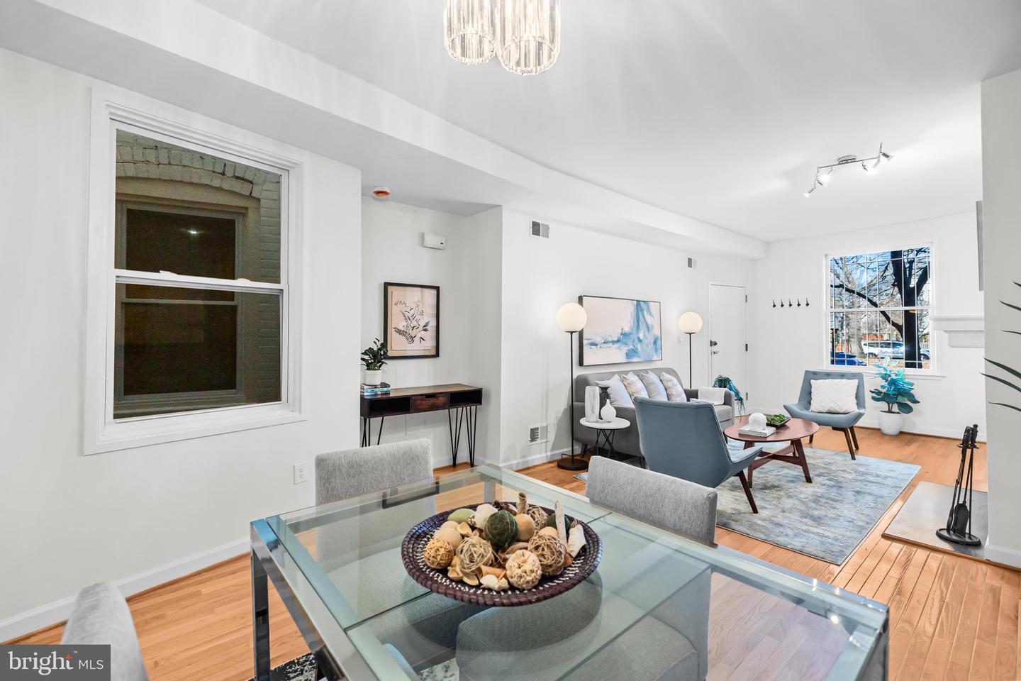 1239 C ST SE #1, WASHINGTON, District Of Columbia 20003, 1 Bedroom Bedrooms, ,1 BathroomBathrooms,Residential,For sale,1239 C ST SE #1,DCDC2241112 MLS # DCDC2241112