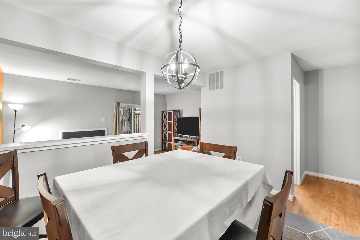 8773 VILLAGE GREEN CT, ALEXANDRIA, Virginia 22309, 3 Bedrooms Bedrooms, ,1 BathroomBathrooms,Residential,For sale,8773 VILLAGE GREEN CT,VAFX2285478 MLS # VAFX2285478