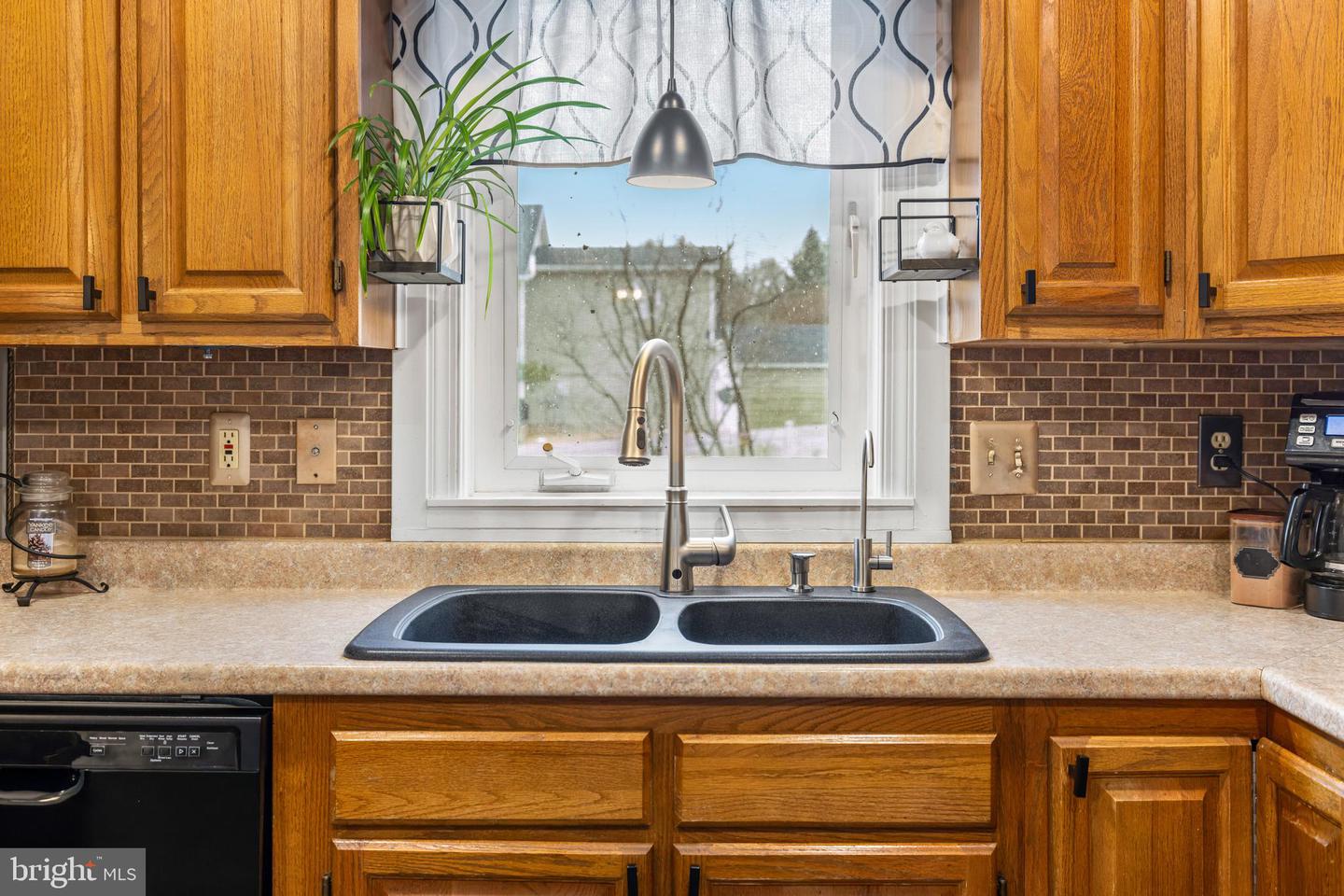 113 WILLOW DR, DAYTON, Virginia 22821, 4 Bedrooms Bedrooms, ,3 BathroomsBathrooms,Residential,For sale,113 WILLOW DR,VARO2002806 MLS # VARO2002806