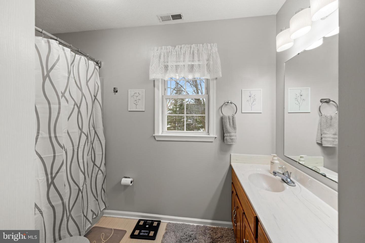 113 WILLOW DR, DAYTON, Virginia 22821, 4 Bedrooms Bedrooms, ,3 BathroomsBathrooms,Residential,For sale,113 WILLOW DR,VARO2002806 MLS # VARO2002806