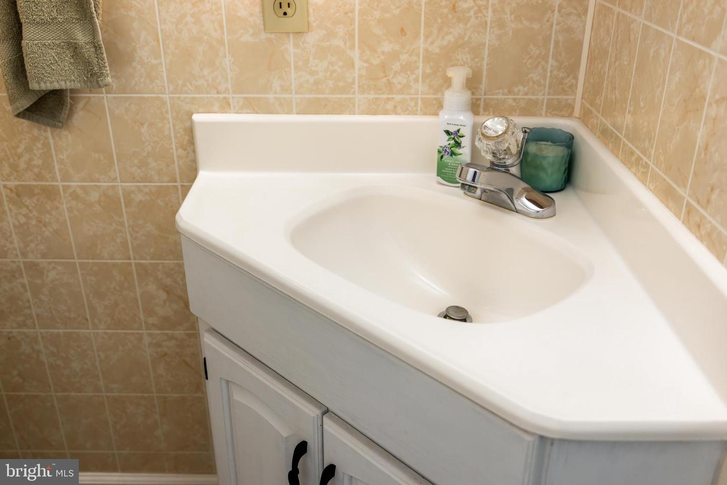 113 WILLOW DR, DAYTON, Virginia 22821, 4 Bedrooms Bedrooms, ,3 BathroomsBathrooms,Residential,For sale,113 WILLOW DR,VARO2002806 MLS # VARO2002806