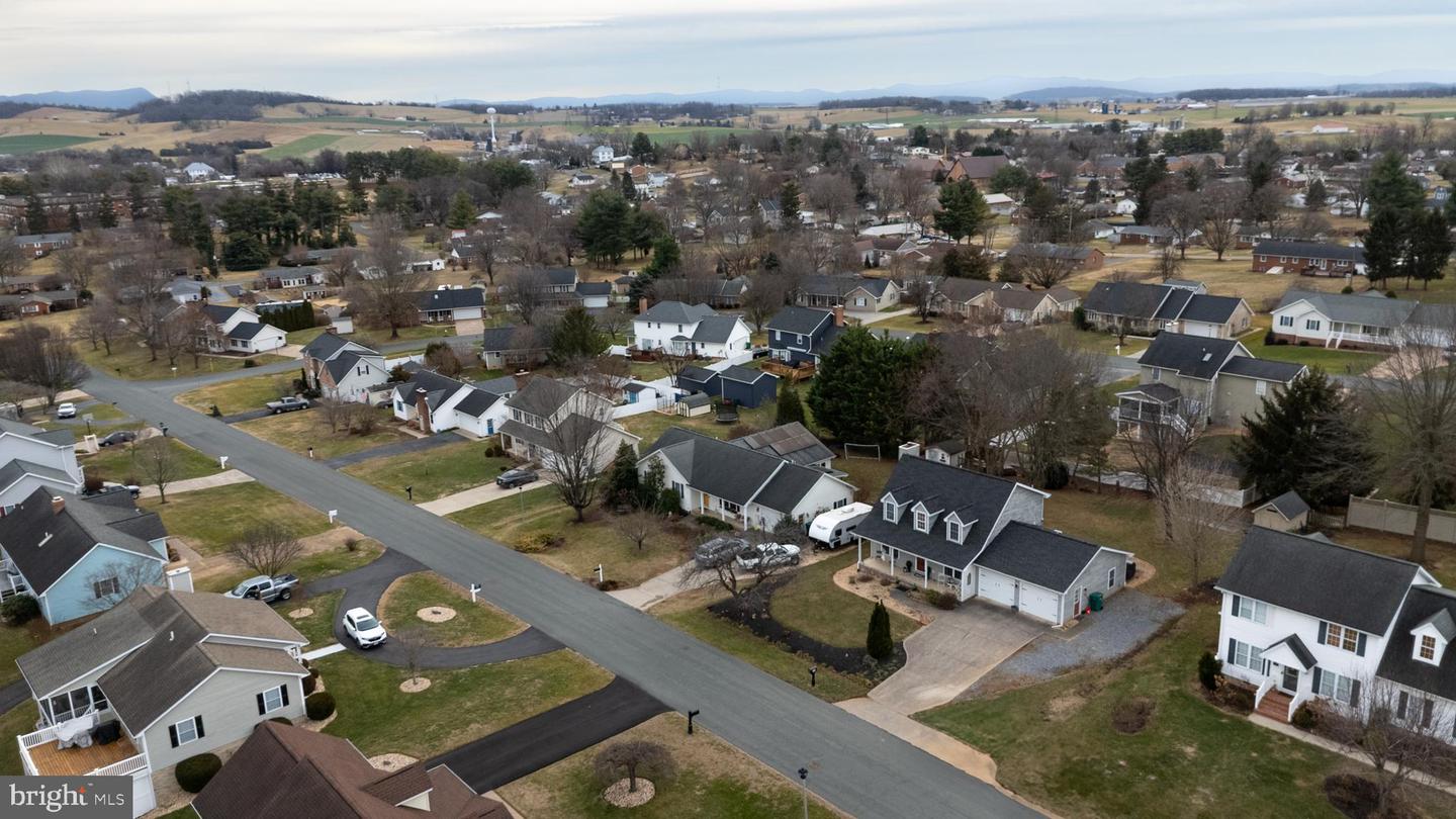 113 WILLOW DR, DAYTON, Virginia 22821, 4 Bedrooms Bedrooms, ,3 BathroomsBathrooms,Residential,For sale,113 WILLOW DR,VARO2002806 MLS # VARO2002806