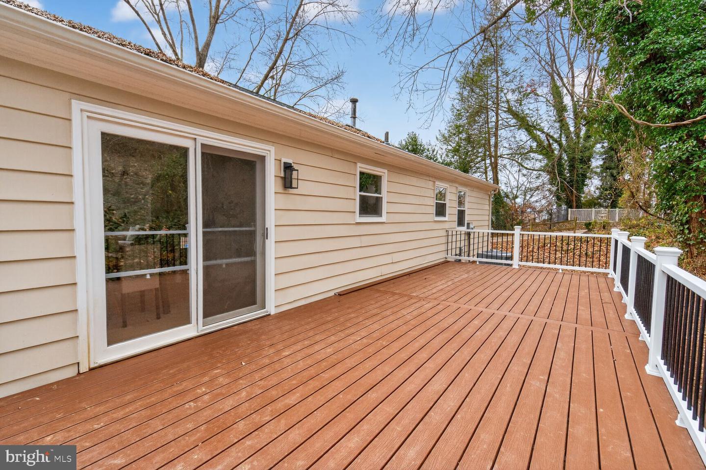 6804 LAMP POST LN, ALEXANDRIA, Virginia 22306, 5 Bedrooms Bedrooms, 7 Rooms Rooms,3 BathroomsBathrooms,Residential,For sale,6804 LAMP POST LN,VAFX2285574 MLS # VAFX2285574