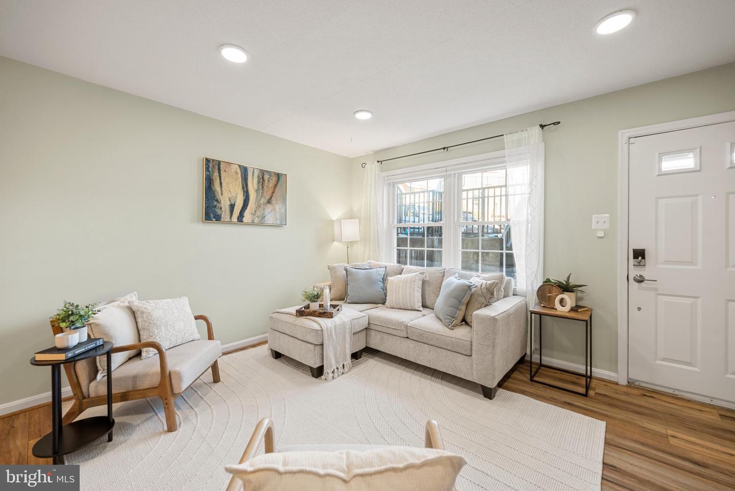 148-C N BEDFORD ST #C, ARLINGTON, Virginia 22201, 2 Bedrooms Bedrooms, 8 Rooms Rooms,2 BathroomsBathrooms,Residential,For sale,148-C N BEDFORD ST #C,VAAR2067724 MLS # VAAR2067724 148-C N BEDFORD ST #C, ARLINGTON, Virginia 22201, 2 Bedrooms Bedrooms, 8 Rooms Rooms,2 BathroomsBathrooms,Residential,For sale,148-C N BEDFORD ST #C,VAAR2067724 MLS # VAAR2067724