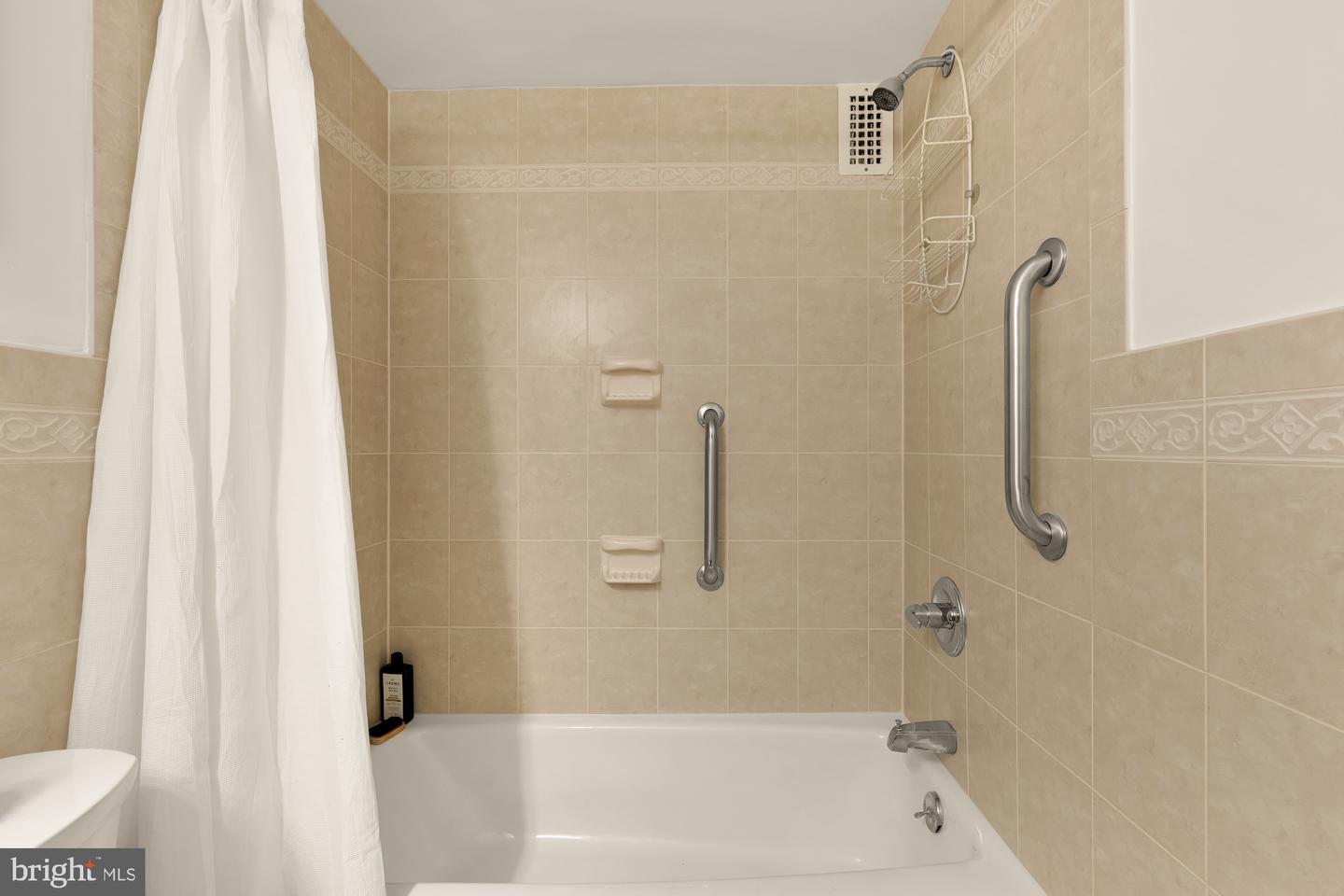 3001 VEAZEY TER NW #520, WASHINGTON, District Of Columbia 20008, 2 Bedrooms Bedrooms, ,2 BathroomsBathrooms,Residential,For sale,3001 VEAZEY TER NW #520,DCDC2241260 MLS # DCDC2241260 3001 VEAZEY TER NW #520, WASHINGTON, District Of Columbia 20008, 2 Bedrooms Bedrooms, ,2 BathroomsBathrooms,Residential,For sale,3001 VEAZEY TER NW #520,DCDC2241260 MLS # DCDC2241260