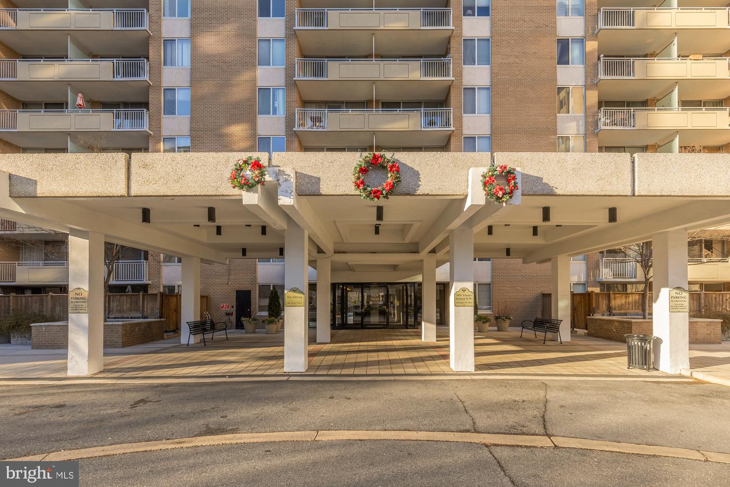 3001 VEAZEY TER NW #520, WASHINGTON, District Of Columbia 20008, 2 Bedrooms Bedrooms, ,2 BathroomsBathrooms,Residential,For sale,3001 VEAZEY TER NW #520,DCDC2241260 MLS # DCDC2241260 3001 VEAZEY TER NW #520, WASHINGTON, District Of Columbia 20008, 2 Bedrooms Bedrooms, ,2 BathroomsBathrooms,Residential,For sale,3001 VEAZEY TER NW #520,DCDC2241260 MLS # DCDC2241260