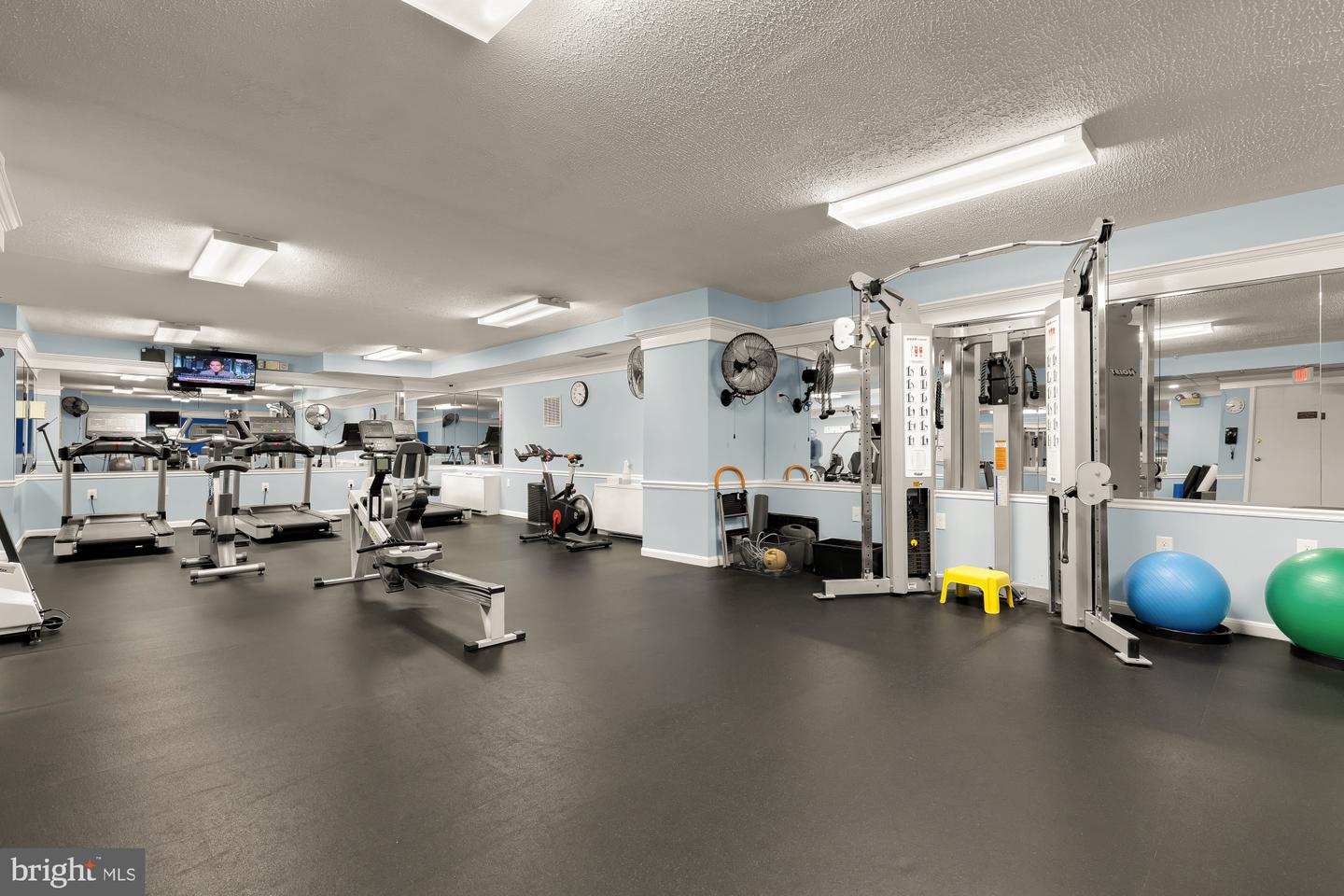 3001 VEAZEY TER NW #520, WASHINGTON, District Of Columbia 20008, 2 Bedrooms Bedrooms, ,2 BathroomsBathrooms,Residential,For sale,3001 VEAZEY TER NW #520,DCDC2241260 MLS # DCDC2241260 3001 VEAZEY TER NW #520, WASHINGTON, District Of Columbia 20008, 2 Bedrooms Bedrooms, ,2 BathroomsBathrooms,Residential,For sale,3001 VEAZEY TER NW #520,DCDC2241260 MLS # DCDC2241260