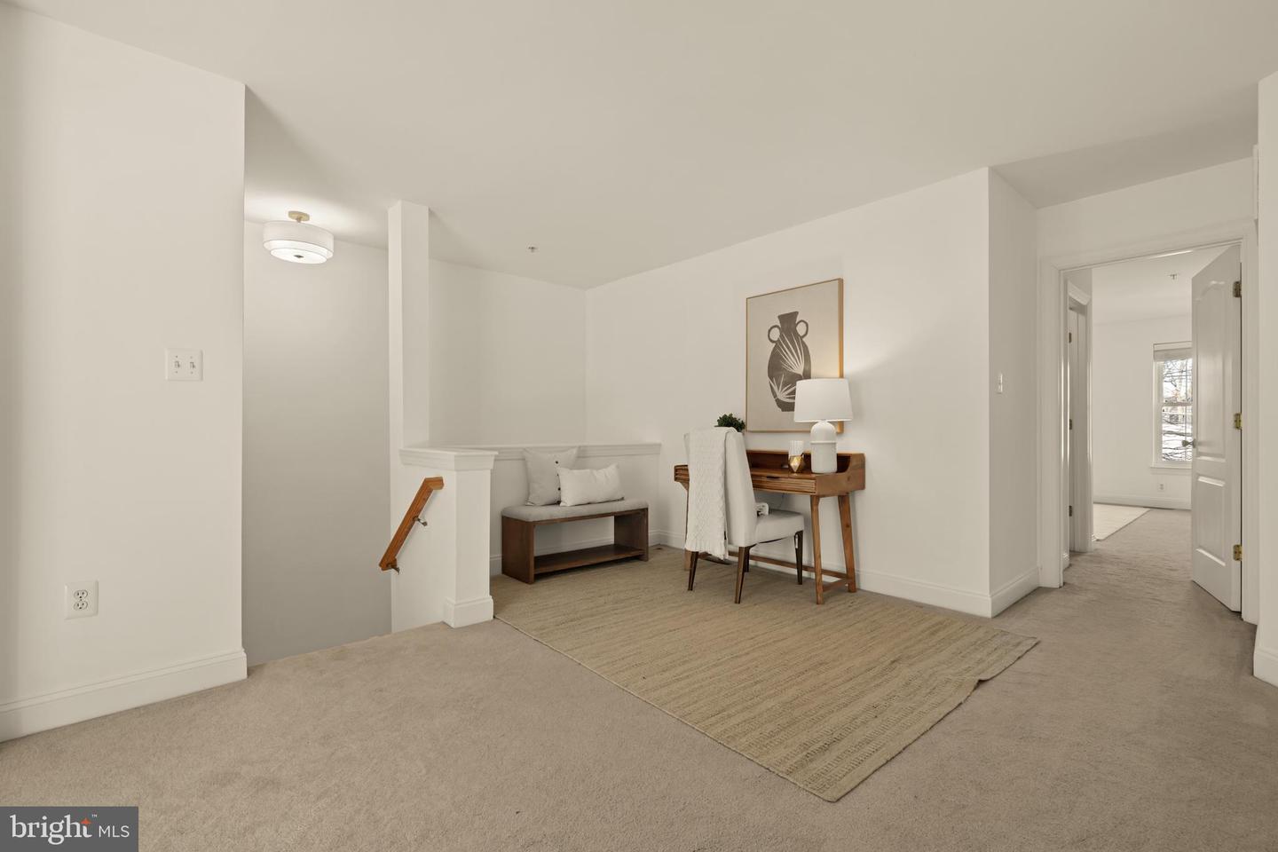 8093 GATEHOUSE RD #2, FALLS CHURCH, Virginia 22042, 3 Bedrooms Bedrooms, ,2 BathroomsBathrooms,Residential,For sale,8093 GATEHOUSE RD #2,VAFX2285644 MLS # VAFX2285644