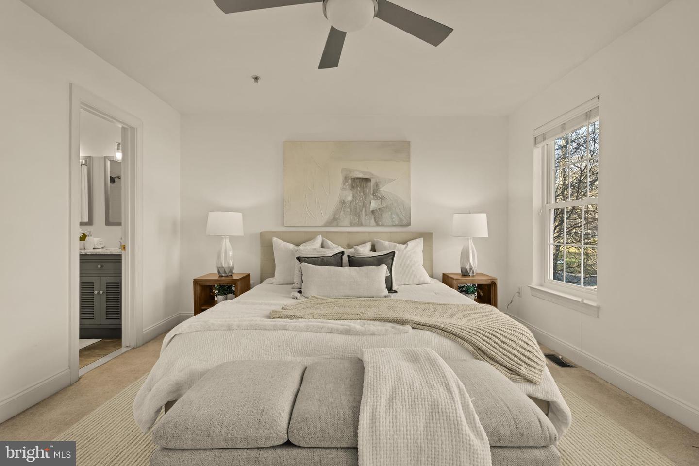 8093 GATEHOUSE RD #2, FALLS CHURCH, Virginia 22042, 3 Bedrooms Bedrooms, ,2 BathroomsBathrooms,Residential,For sale,8093 GATEHOUSE RD #2,VAFX2285644 MLS # VAFX2285644