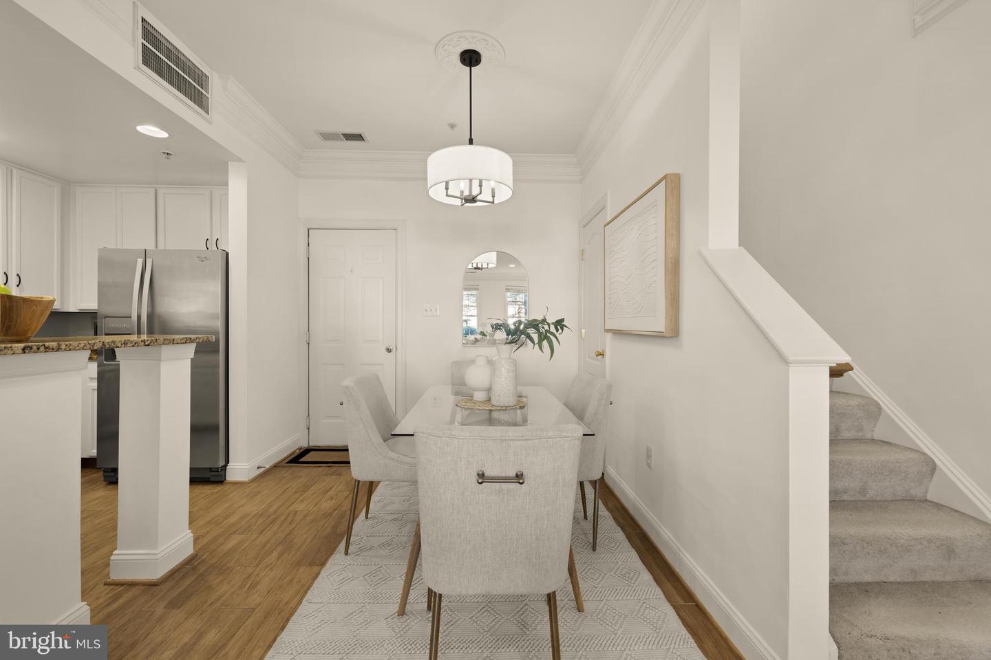 8093 GATEHOUSE RD #2, FALLS CHURCH, Virginia 22042, 3 Bedrooms Bedrooms, ,2 BathroomsBathrooms,Residential,For sale,8093 GATEHOUSE RD #2,VAFX2285644 MLS # VAFX2285644