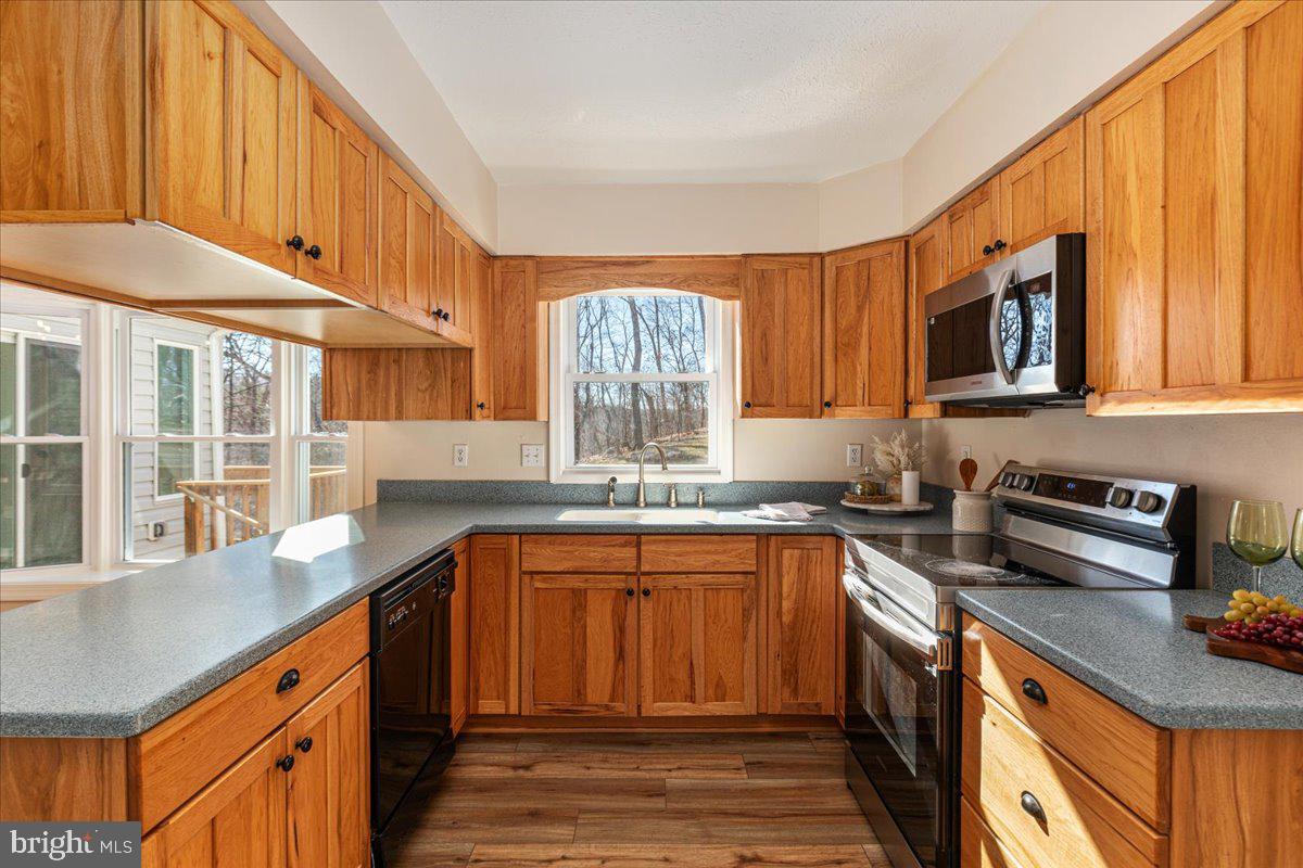 157 OAK DR, WINCHESTER, Virginia 22603, 4 Bedrooms Bedrooms, 12 Rooms Rooms,2 BathroomsBathrooms,Residential,For sale,157 OAK DR,VAFV2038906 MLS # VAFV2038906