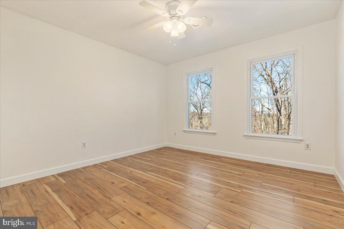 157 OAK DR, WINCHESTER, Virginia 22603, 4 Bedrooms Bedrooms, 12 Rooms Rooms,2 BathroomsBathrooms,Residential,For sale,157 OAK DR,VAFV2038906 MLS # VAFV2038906