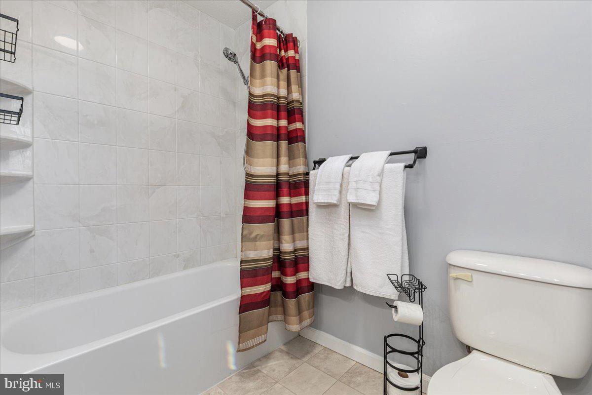 157 OAK DR, WINCHESTER, Virginia 22603, 4 Bedrooms Bedrooms, 12 Rooms Rooms,2 BathroomsBathrooms,Residential,For sale,157 OAK DR,VAFV2038906 MLS # VAFV2038906