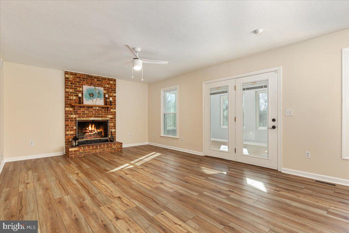 157 OAK DR, WINCHESTER, Virginia 22603, 4 Bedrooms Bedrooms, 12 Rooms Rooms,2 BathroomsBathrooms,Residential,For sale,157 OAK DR,VAFV2038906 MLS # VAFV2038906