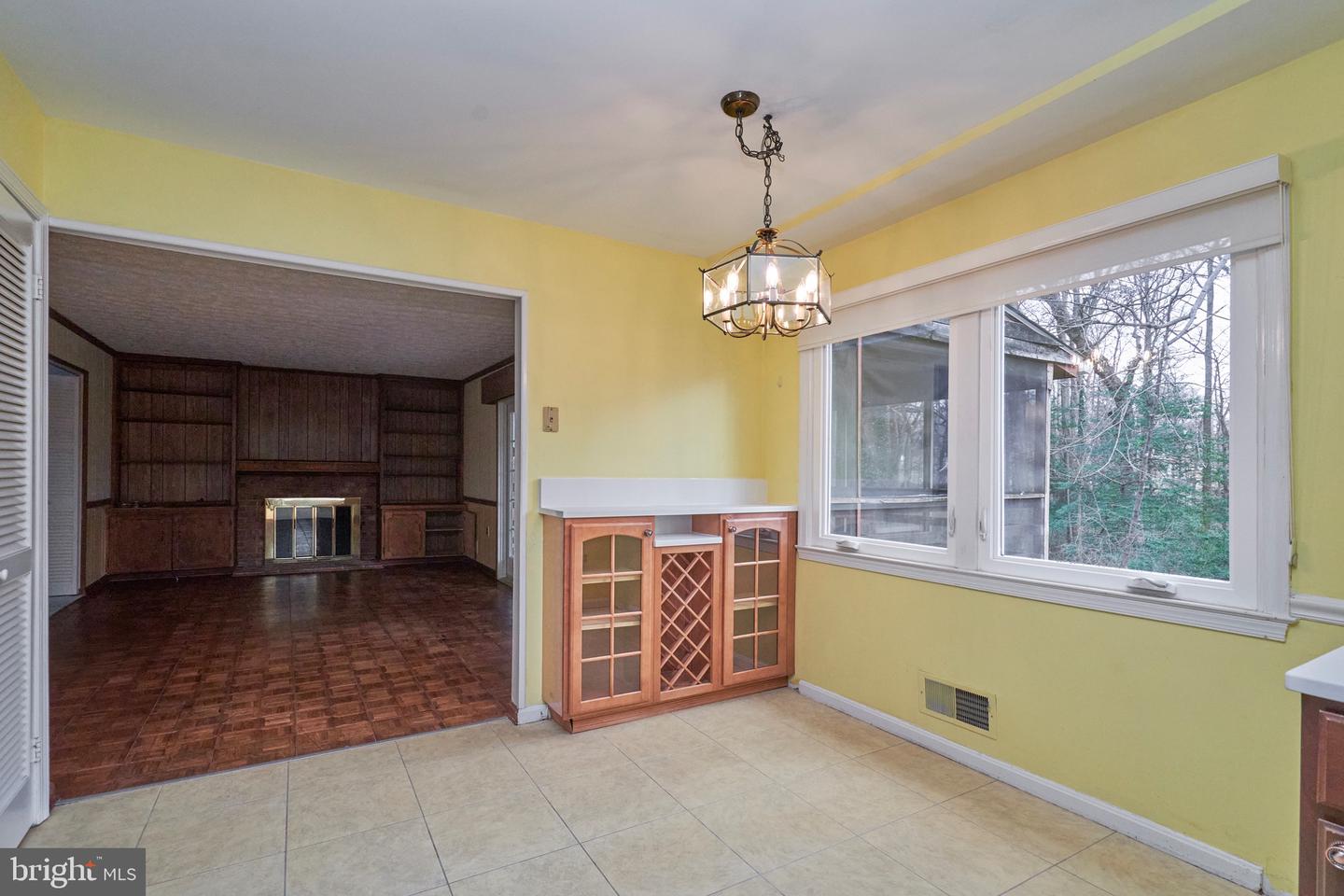 4139 EVERGREEN DR, FAIRFAX, Virginia 22032, 4 Bedrooms Bedrooms, ,3 BathroomsBathrooms,Residential,For sale,4139 EVERGREEN DR,VAFC2007652 MLS # VAFC2007652