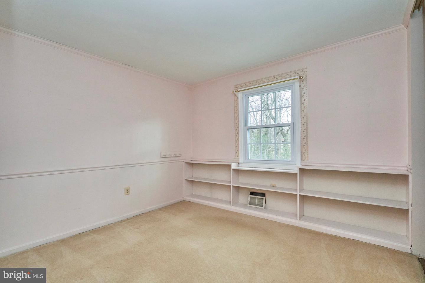 4139 EVERGREEN DR, FAIRFAX, Virginia 22032, 4 Bedrooms Bedrooms, ,3 BathroomsBathrooms,Residential,For sale,4139 EVERGREEN DR,VAFC2007652 MLS # VAFC2007652