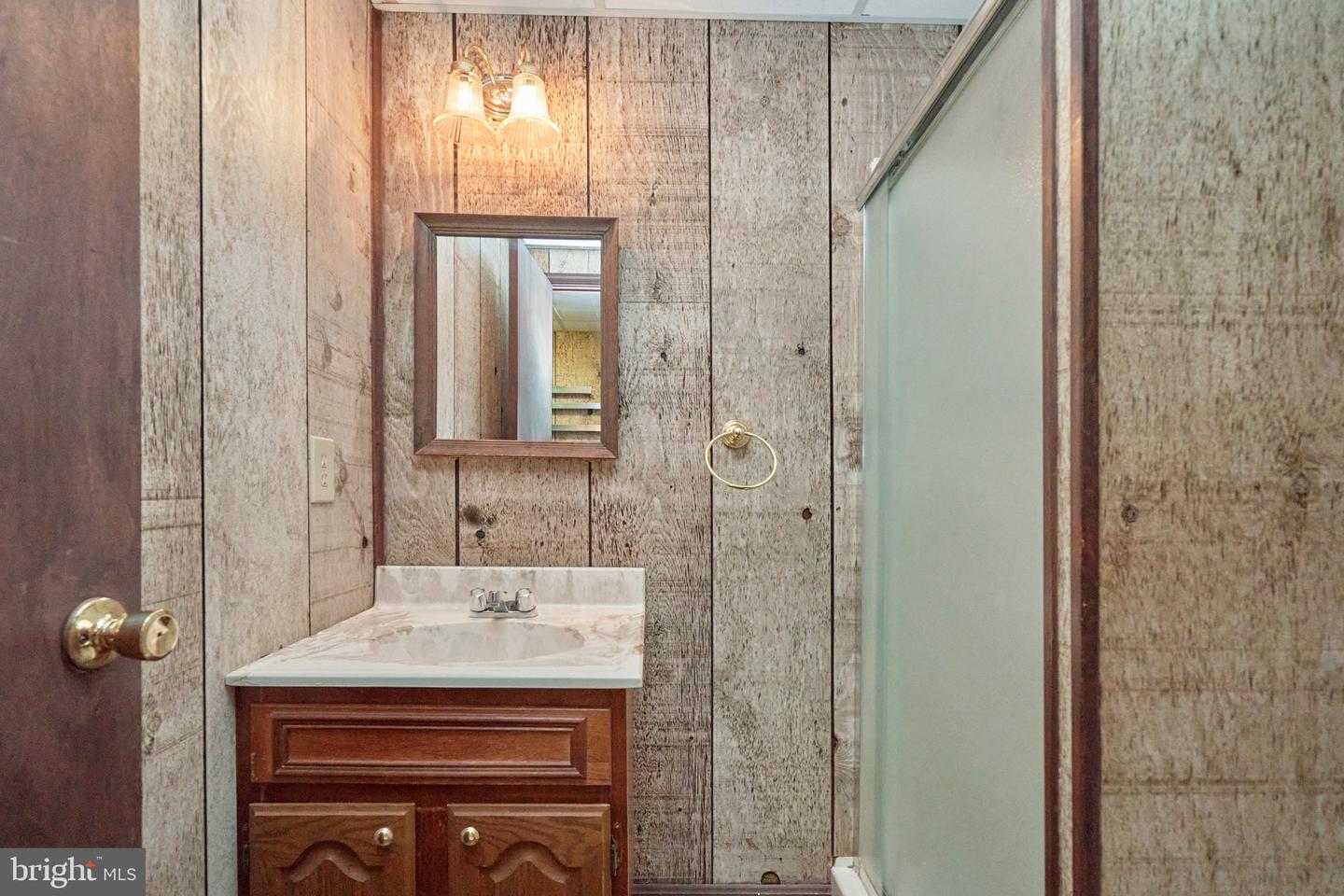 4139 EVERGREEN DR, FAIRFAX, Virginia 22032, 4 Bedrooms Bedrooms, ,3 BathroomsBathrooms,Residential,For sale,4139 EVERGREEN DR,VAFC2007652 MLS # VAFC2007652