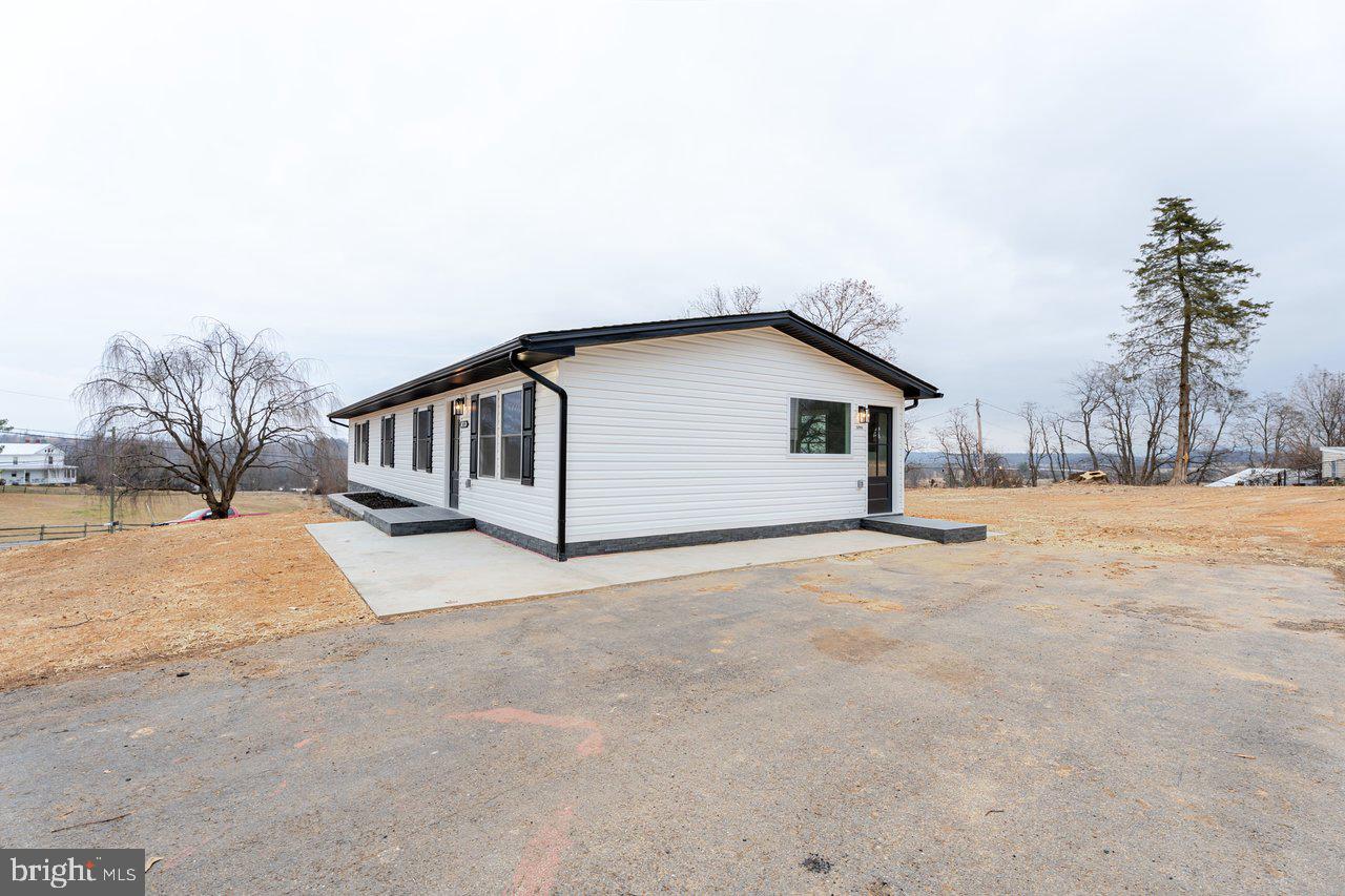 3098 LAYMAN TRESTLE RD, ROCKINGHAM, Virginia 22802, 3 Bedrooms Bedrooms, ,2 BathroomsBathrooms,Residential,For sale,3098 LAYMAN TRESTLE RD,VARO2002808 MLS # VARO2002808